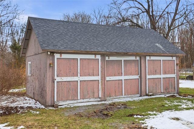 51 South Street, Leroy, NY 14482