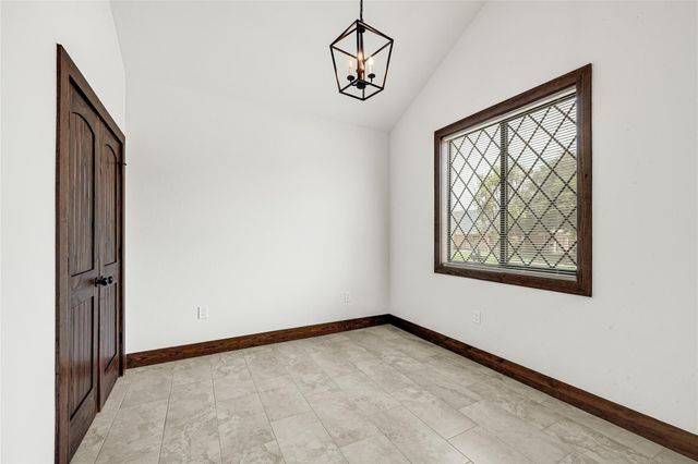 29527B Turnbury Village Drive, Spring, TX 77386