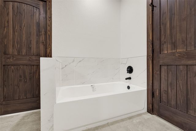 29527B Turnbury Village Drive, Spring, TX 77386