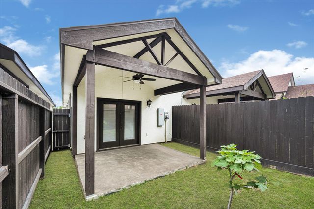 29527B Turnbury Village Drive, Spring, TX 77386