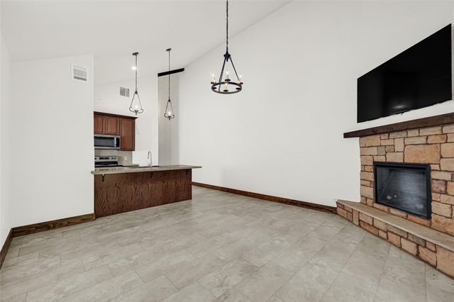 29527B Turnbury Village Drive, Spring, TX 77386