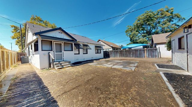 225 Merced Ave, Modesto, CA 95351