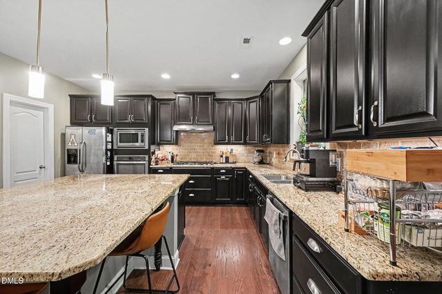 6600 Mountain Oaks Way, Wake Forest, NC 27587