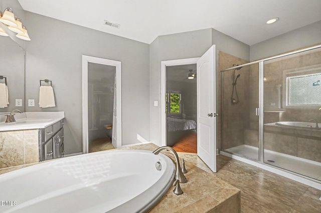 6600 Mountain Oaks Way, Wake Forest, NC 27587