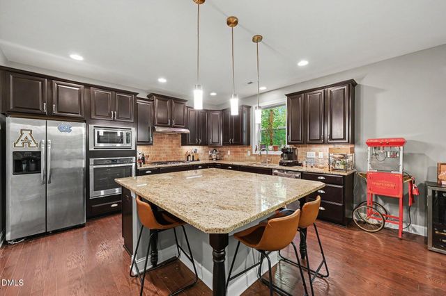 6600 Mountain Oaks Way, Wake Forest, NC 27587