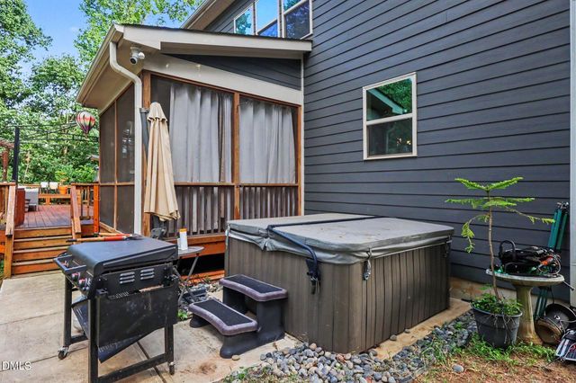 6600 Mountain Oaks Way, Wake Forest, NC 27587