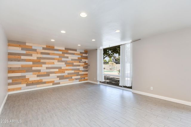 102 W MARYLAND Avenue C1, Phoenix, AZ 85013