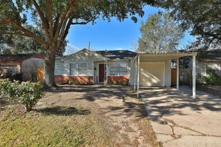10322 Cathedral Drive, Houston, TX 77051