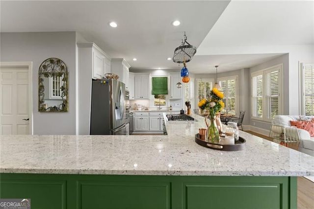 8865 Saddle Trail, Ball Ground, GA 30107