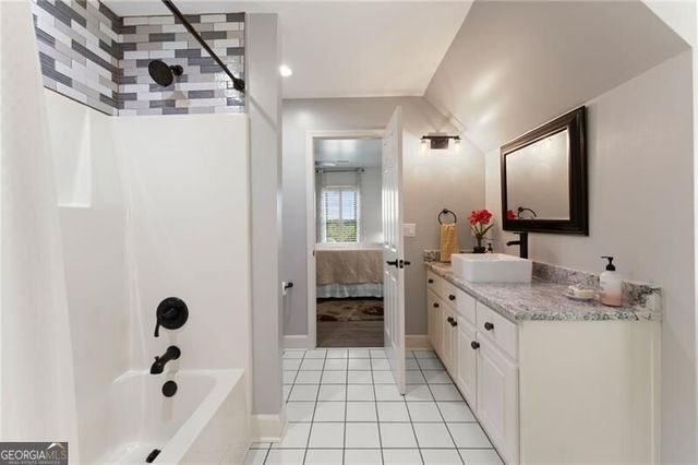 8865 Saddle Trail, Ball Ground, GA 30107