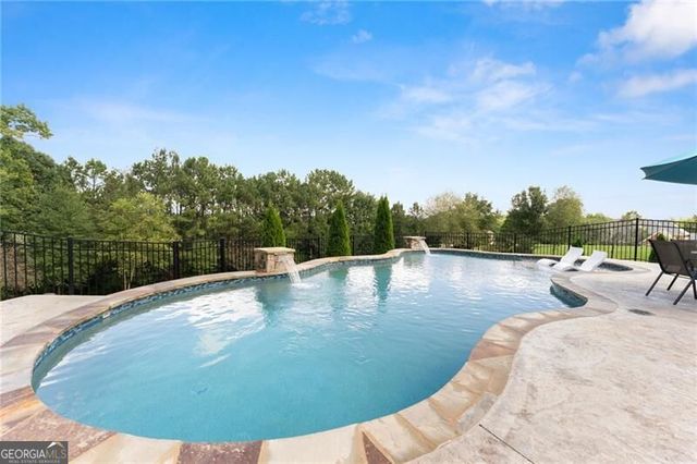 8865 Saddle Trail, Ball Ground, GA 30107