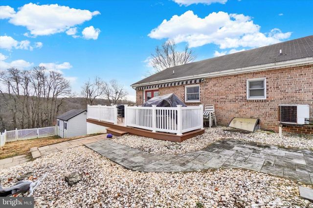 14181 WOLF RD, Felton, PA 17322