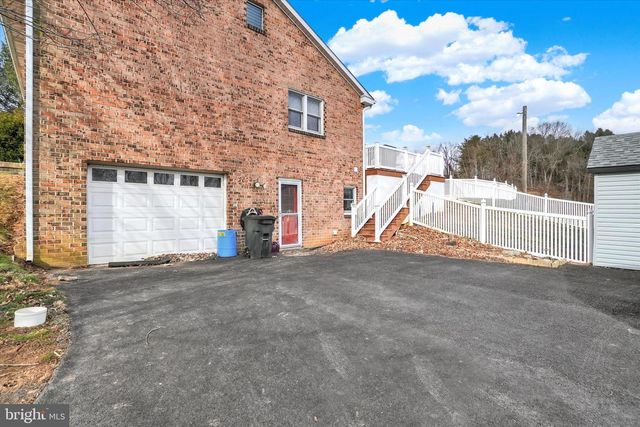 14181 WOLF RD, Felton, PA 17322