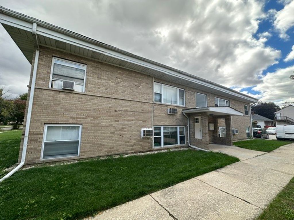 1910 S 16th Avenue, Broadview, IL 60155 — photo 2