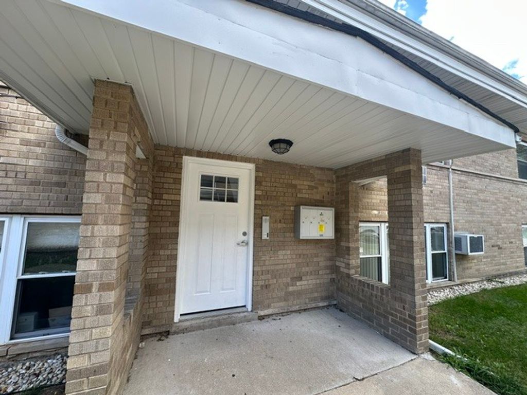 1910 S 16th Avenue, Broadview, IL 60155 — photo 4