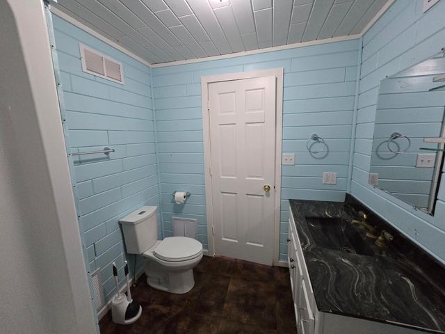 12762 300th Street, Onamia, MN 56359