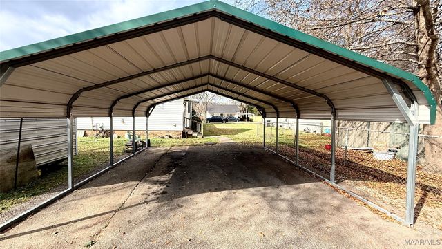 204 Ashurst Avenue, Tallassee, AL 36078