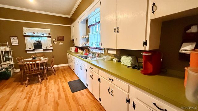 204 Ashurst Avenue, Tallassee, AL 36078