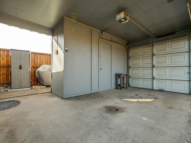 933 Meadow Mead Drive, Allen, TX 75002