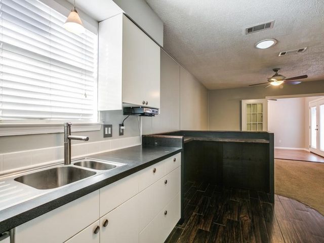 933 Meadow Mead Drive, Allen, TX 75002