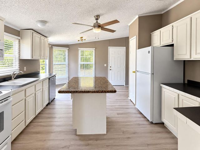 7914 Boars Head Pl, Montgomery, TX 77316