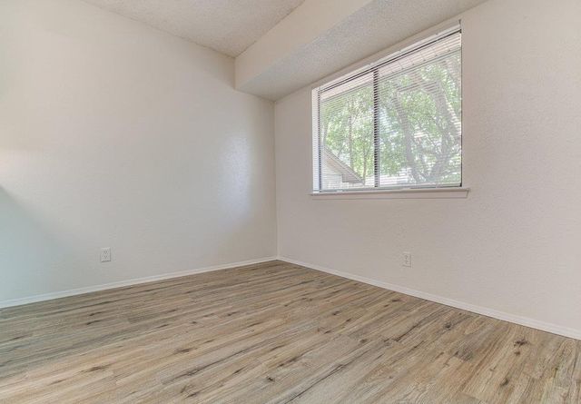 10105 Woodland Village DR, Austin, TX 78750