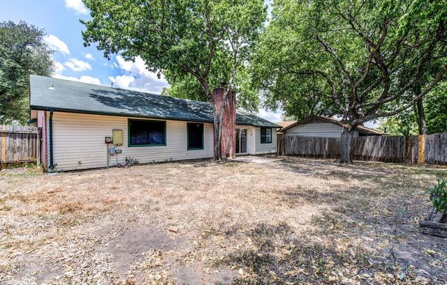 10105 Woodland Village DR, Austin, TX 78750