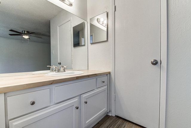 10105 Woodland Village DR, Austin, TX 78750