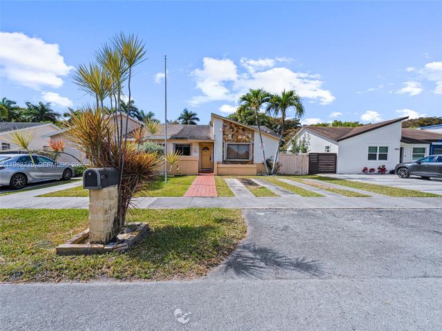 10832 SW 146th Pl, Miami, FL 33186