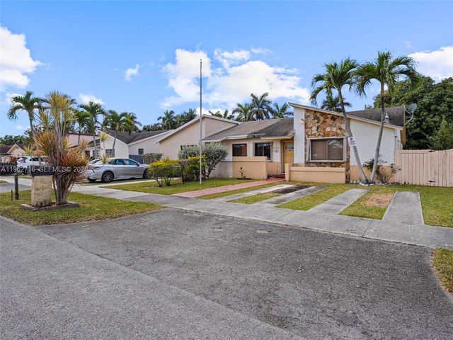 10832 SW 146th Pl, Miami, FL 33186