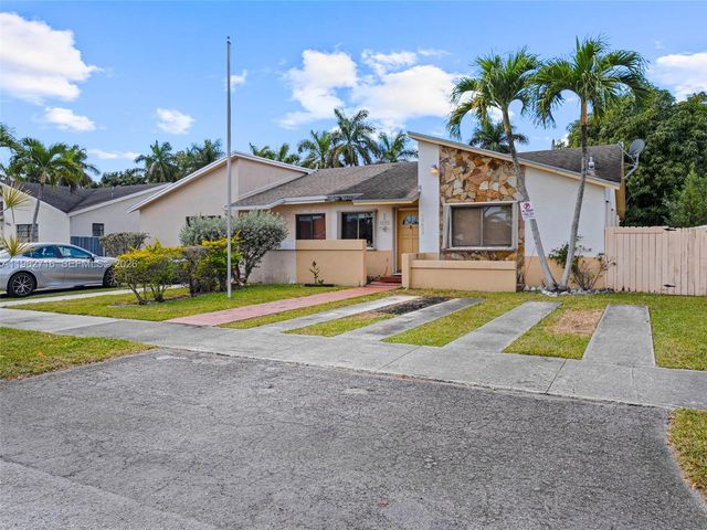 10832 SW 146th Pl, Miami, FL 33186