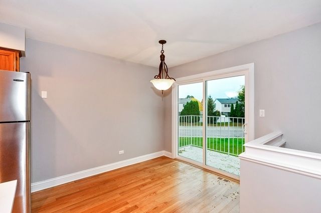 608 Inverrary Lane 608, Deerfield, IL 60015