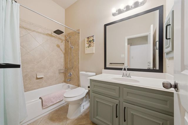 13416 Moonlit Lake Lane, Pearland, TX 77584
