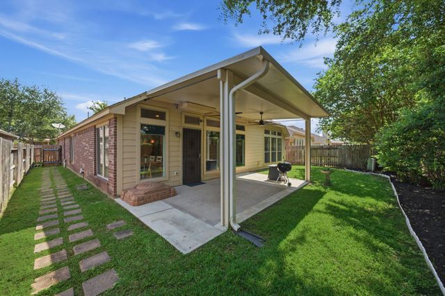 13416 Moonlit Lake Lane, Pearland, TX 77584