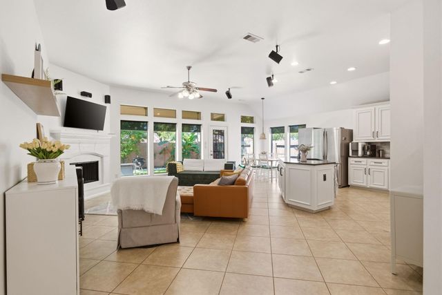 13416 Moonlit Lake Lane, Pearland, TX 77584