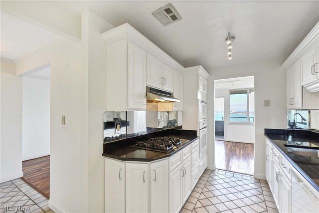 12900 Lake Avenue 1624, Lakewood, OH 44107