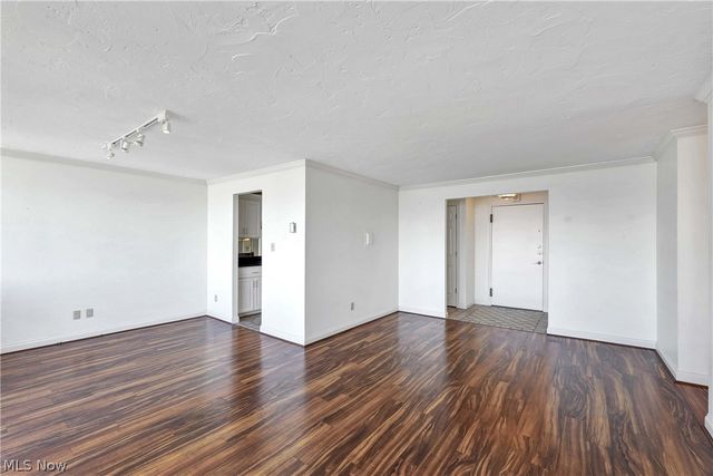 12900 Lake Avenue 1624, Lakewood, OH 44107