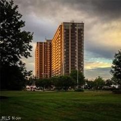 12900 Lake Avenue 1624, Lakewood, OH 44107