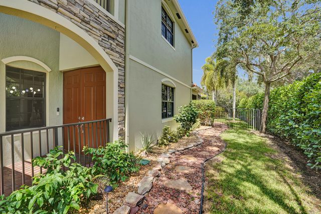 7276 NW 112th Way, Parkland, FL 33076