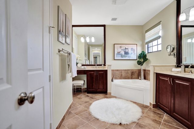 7276 NW 112th Way, Parkland, FL 33076