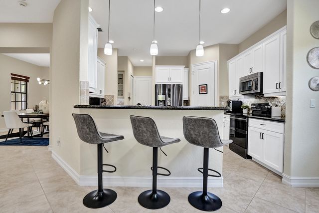 7276 NW 112th Way, Parkland, FL 33076