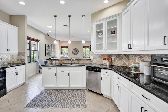 7276 NW 112th Way, Parkland, FL 33076