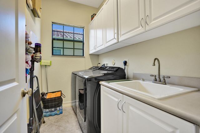 7276 NW 112th Way, Parkland, FL 33076