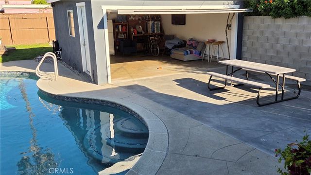 3020 Oregon Avenue, Long Beach, CA 90806