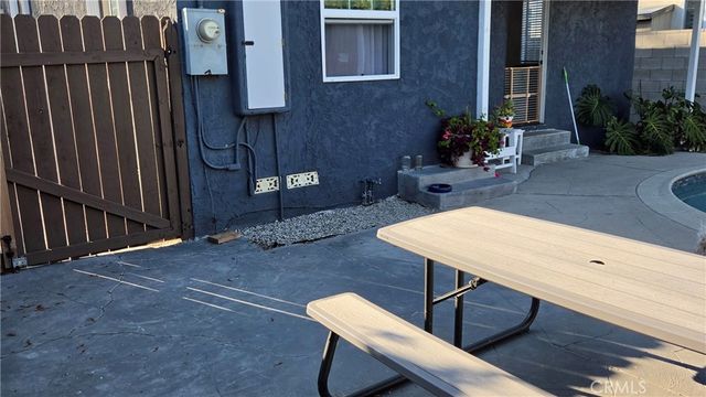 3020 Oregon Avenue, Long Beach, CA 90806