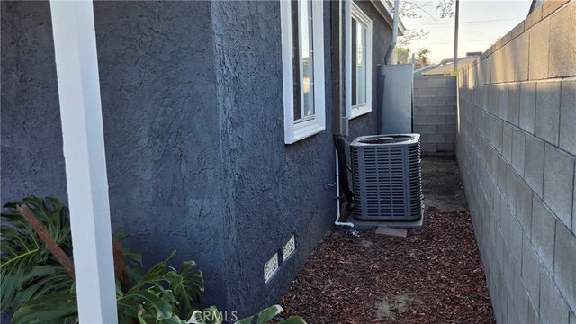 3020 Oregon Avenue, Long Beach, CA 90806