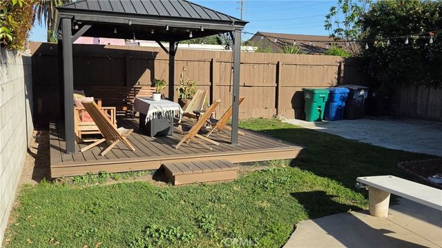 3020 Oregon Avenue, Long Beach, CA 90806