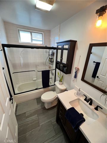 3020 Oregon Avenue, Long Beach, CA 90806