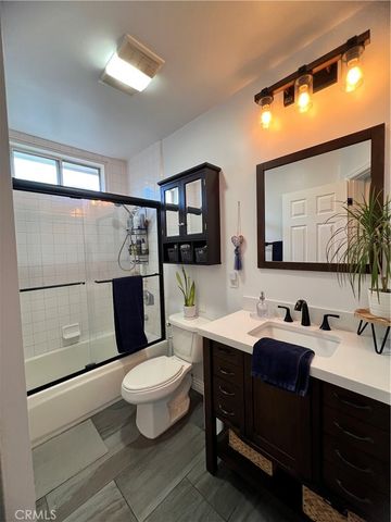 3020 Oregon Avenue, Long Beach, CA 90806