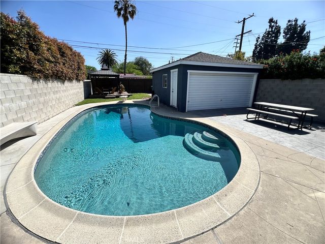3020 Oregon Avenue, Long Beach, CA 90806
